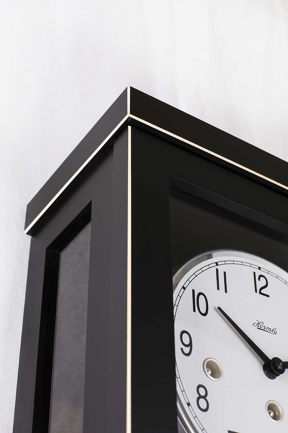 Hermle Wanduhr 57x22,5x13 cm Holz • Westminster Schlagwerk • Automatische Nachtabschaltung