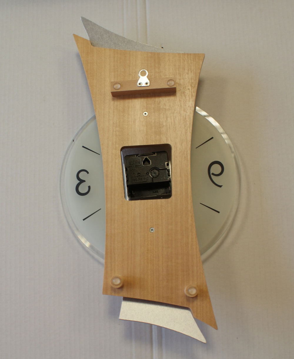 Wanduhr modern Buche-Optik 23 x 43 x 6 cm - AMS Modell: 9401