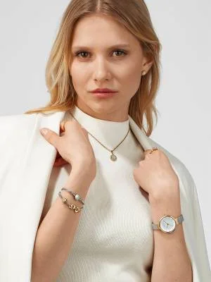 Bering Solar 14631-024 Damenuhr • Kratzfestes Saphirglas • Nachhaltiger Solar-Antrieb