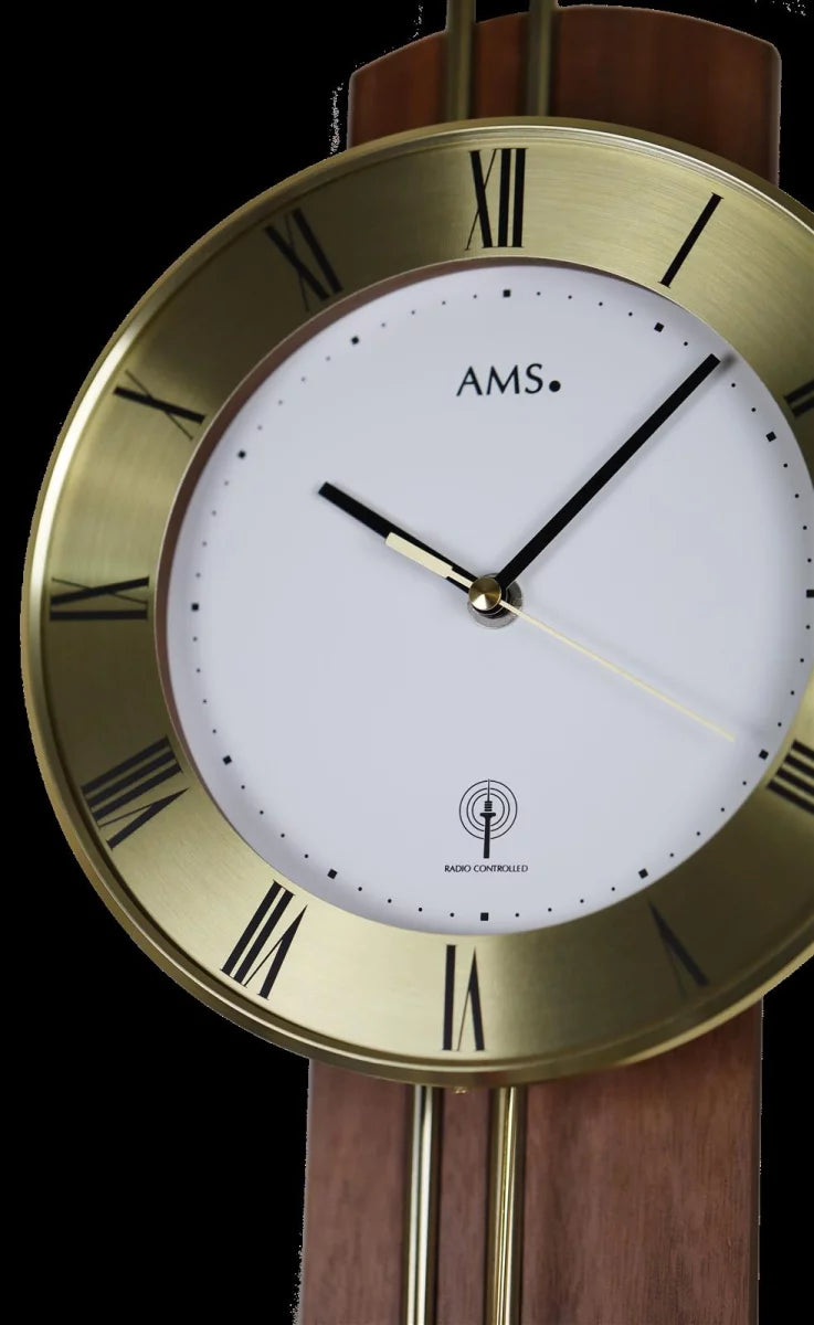AMS Wanduhr 62x22x8 cm Messing • Funkgesteuert • Mit Pendel