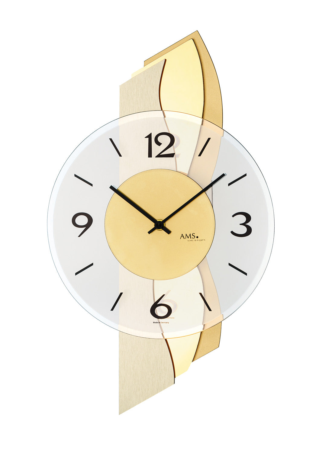 Wanduhr mit rundem weißem Zifferblatt, goldfarbener Mitte und schwarzen Zeigern, Messinggehäuse