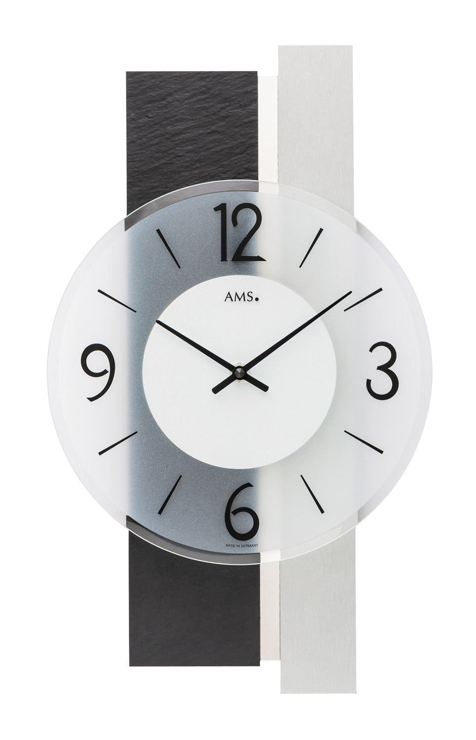 Wanduhr mit rundem Zifferblatt, schwarzen Zeigern und arabischen Zahlen, mit Schiefer-Optik.
