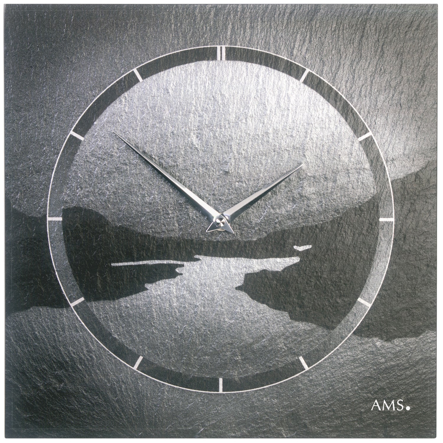 Wanduhr aus Naturschiefer mit Airbrush-Motiv, rundem Ziffernring und Zeigern