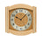 Wanduhr mit Holzgehäuse und rundem Zifferblatt, römischen Zahlen, AMS-Anzeige