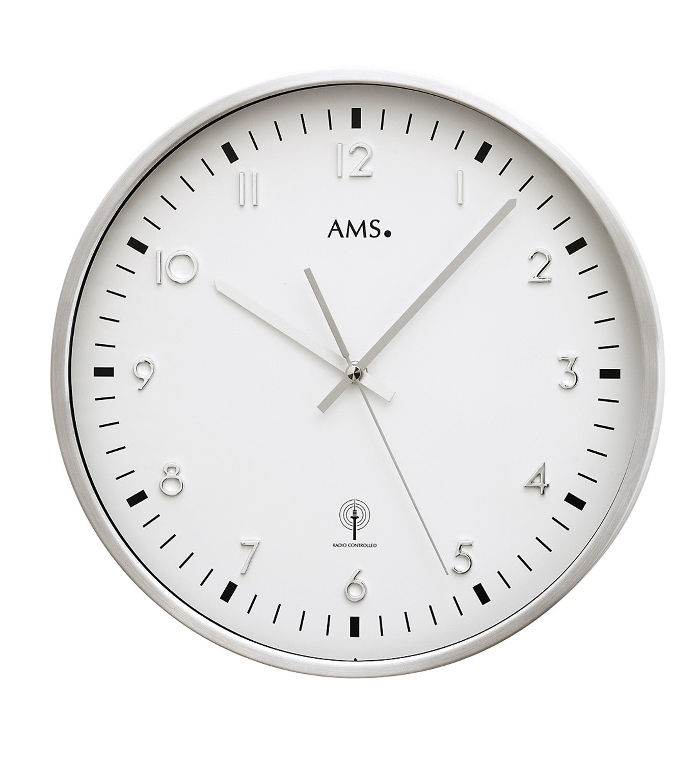 AMS Funk-Wanduhr, rundes weißes Zifferblatt mit silbernem Rahmen