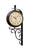 Wanduhr aus Metall mit rundem Ziffernblatt und geschwungenem Halter