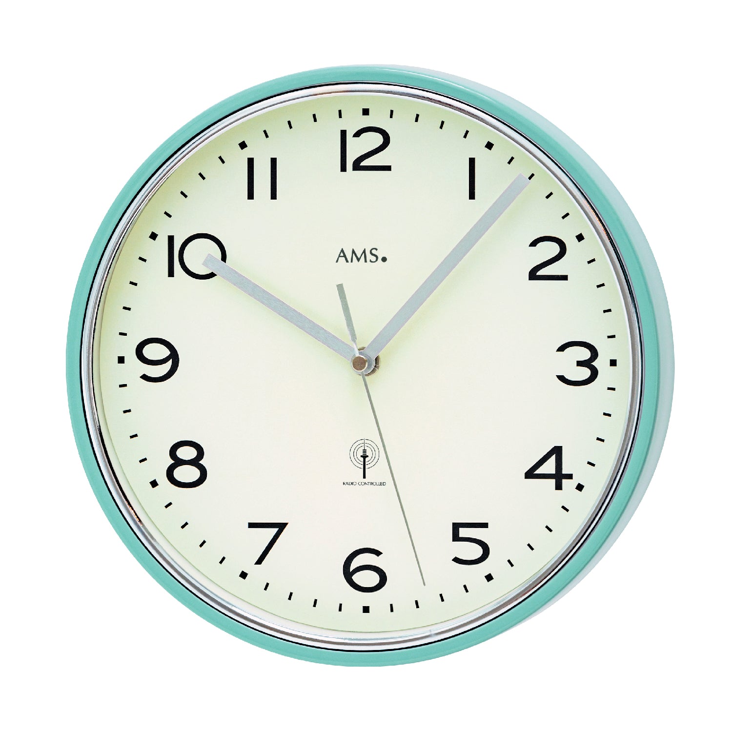 Runde Wanduhr mit türkisfarbenem Rahmen, cremefarbenem Zifferblatt und schwarzen Zeigern, AMS