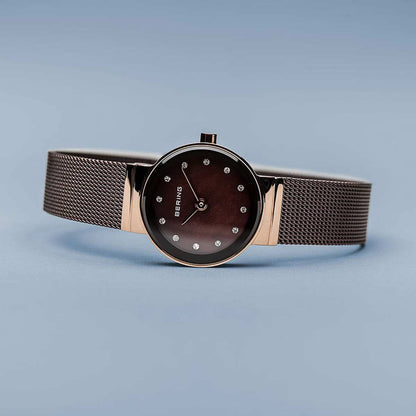 Bering Classic 10122-265 Damenuhr • Kratzfestes Saphirglas • Feines Milanaise-Armband