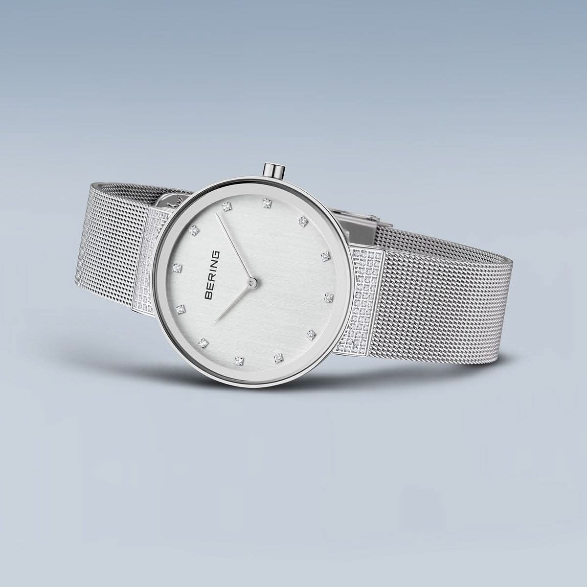 Bering Classic 10135-0005 Damenuhr • Saphirglas • Milanaise