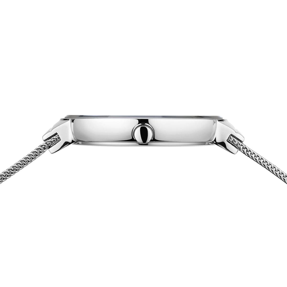 Bering Classic 10135-000 Damenuhr • Kratzfestes Saphirglas • Feines Milanaise-Armband
