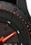 Herrenarmbanduhr-Detail: rote/blaue Leuchtmarker, Anzeige „MON 18“