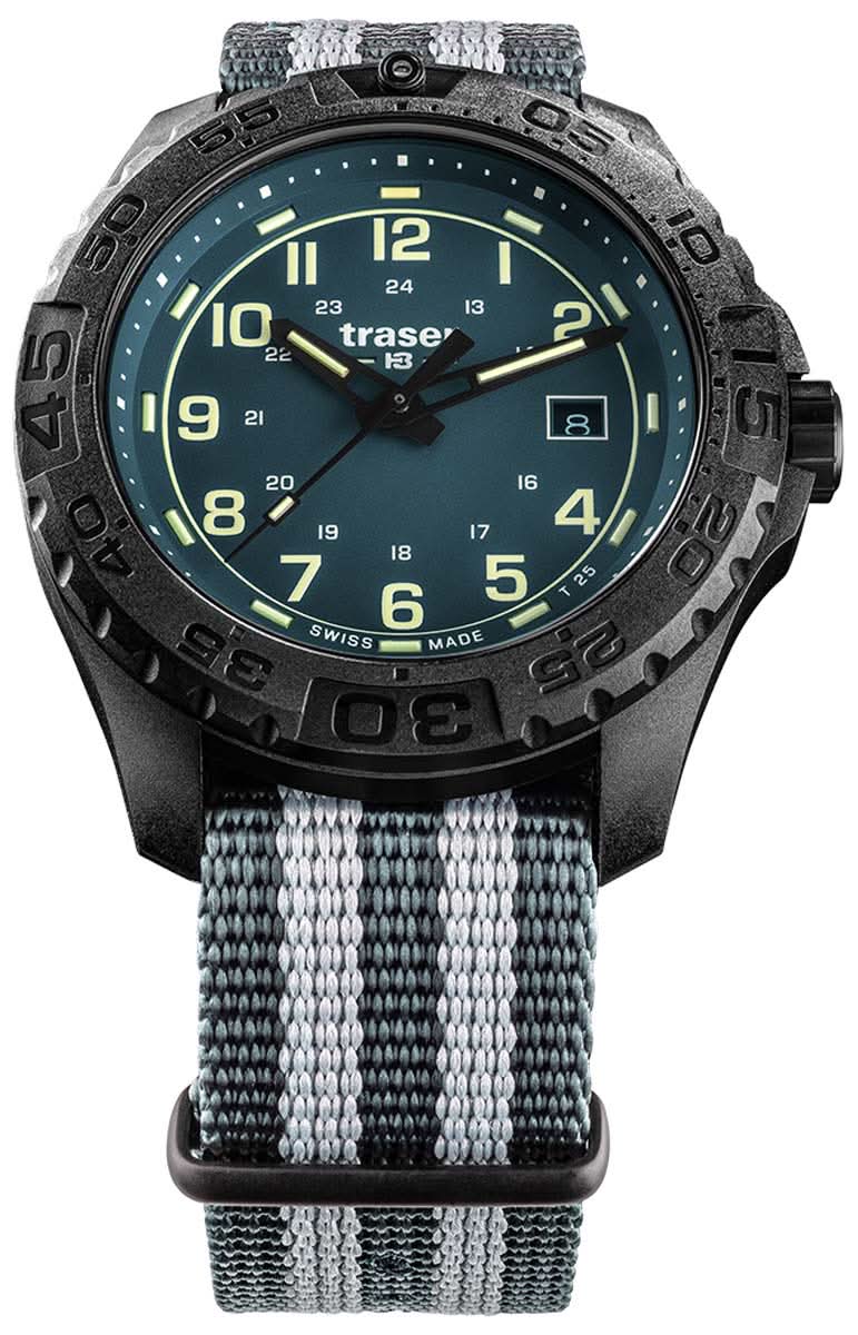 Traser P96 109041 Herrenuhr • Trigalight • Swiss Made