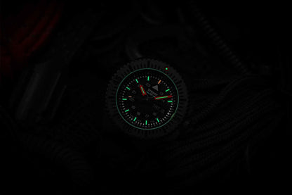 Traser P69 109855 Herrenuhr • Trigalight • Swiss Made