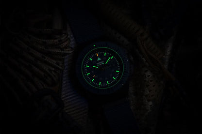 Traser P69 Black Stealth 109856 Herrenuhr • Trigalight H3 • Swiss Made