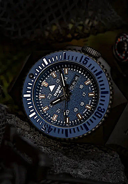 Traser P69 Black Stealth 109857 Herrenuhr • Trigalight H3 • Swiss Made