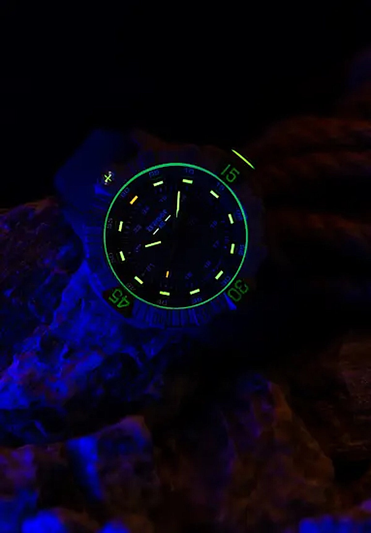 Traser P99 T Tactical 110667 Men's Watch • trigalight® • Titanium