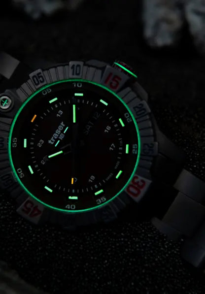 Traser P99 T Tactical 110668 Herren Uhr • trigalight • Titan