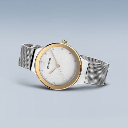 Bering Classic 12934-010 Damenuhr • Kratzfestes Saphirglas • Feines Milanaise-Armband