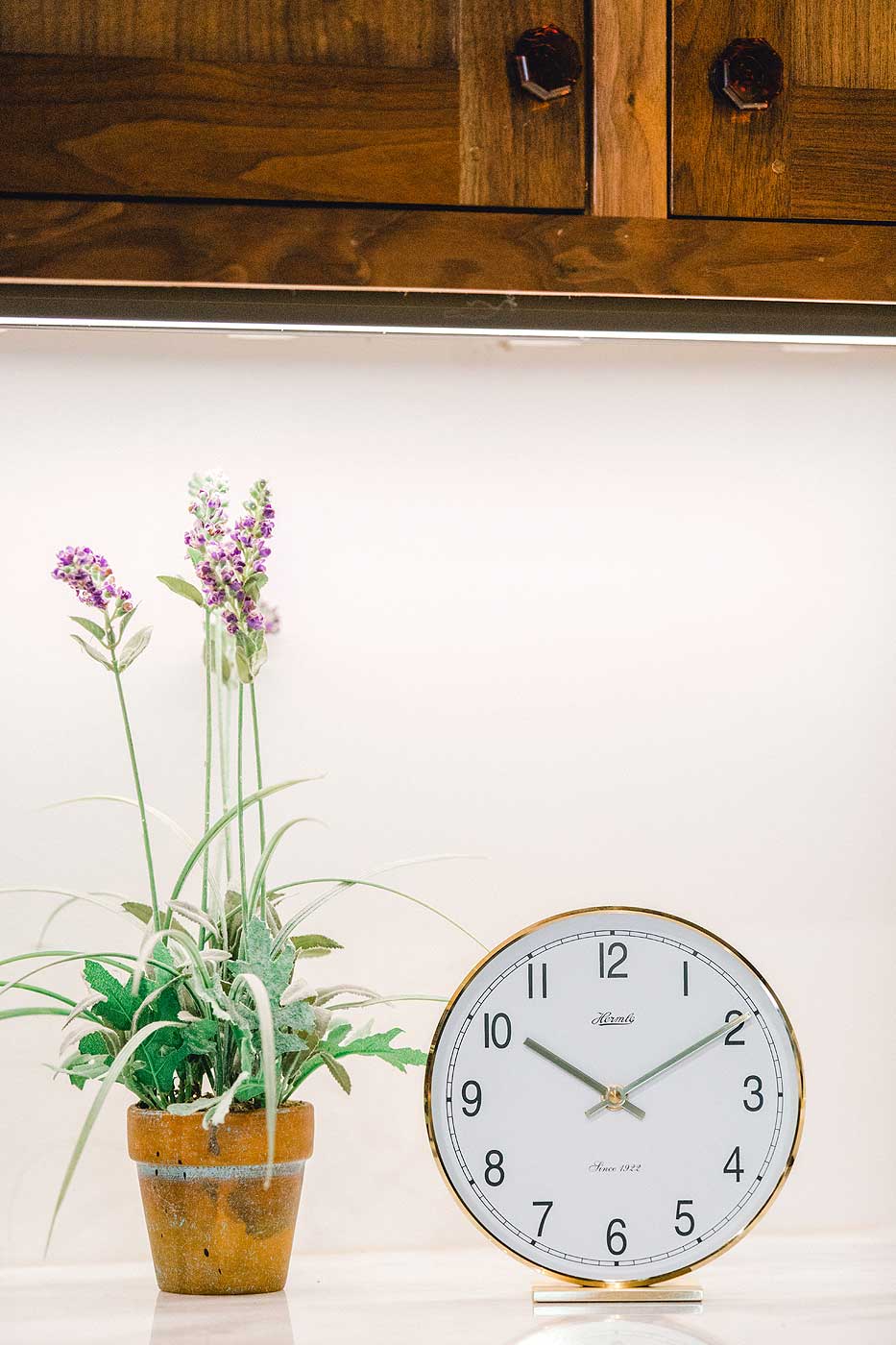 Hermle Tischuhr 19x18x6,5 cm Messing • Made in Germany • Quarz Uhrwerk