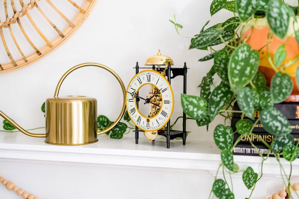 Tischuhr Schwarz Schlag auf Glocke - Hermle Modell: 23003-000711