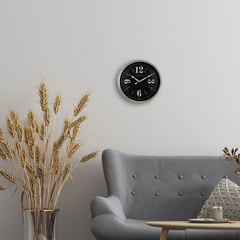 Nextime Wanduhr 39x39x8,3 cm Metall • Lautloses Quarzwerk • Zeitloses Design
