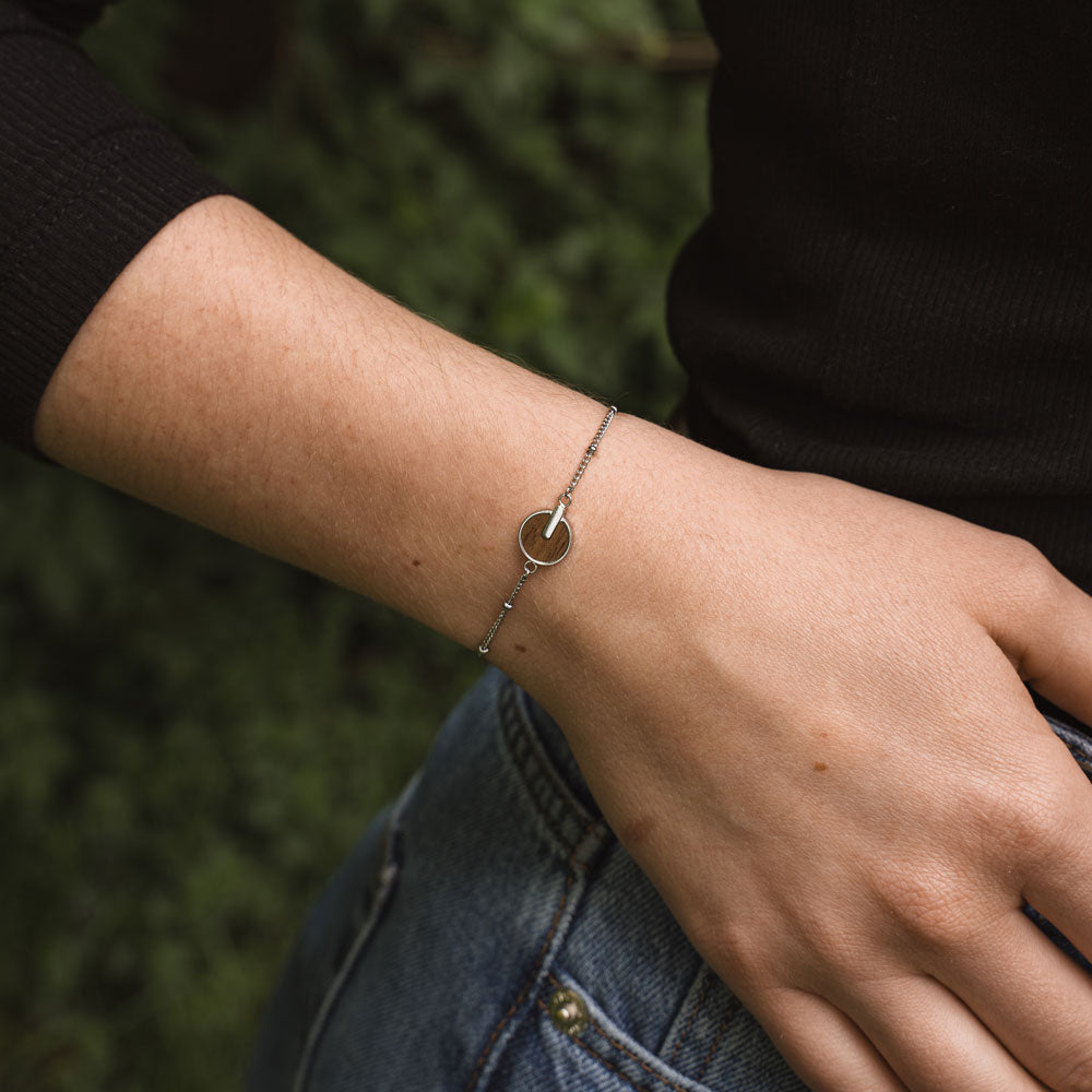 Opacity Armband mit rundem Holz Anhänger - Holzkern Modell: Jewelry