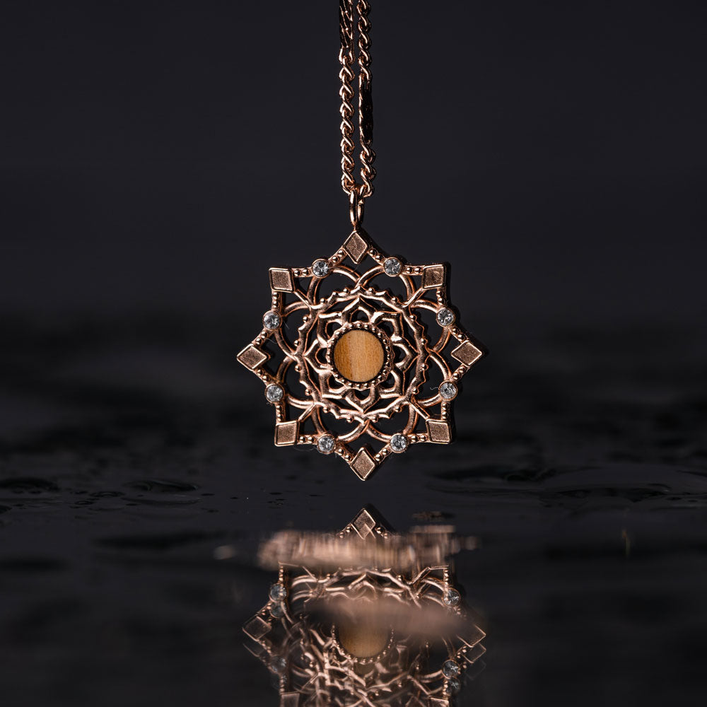 Aphonia Halskette  Schneeflocken Anhänger - Holzkern Modell: Jewelry