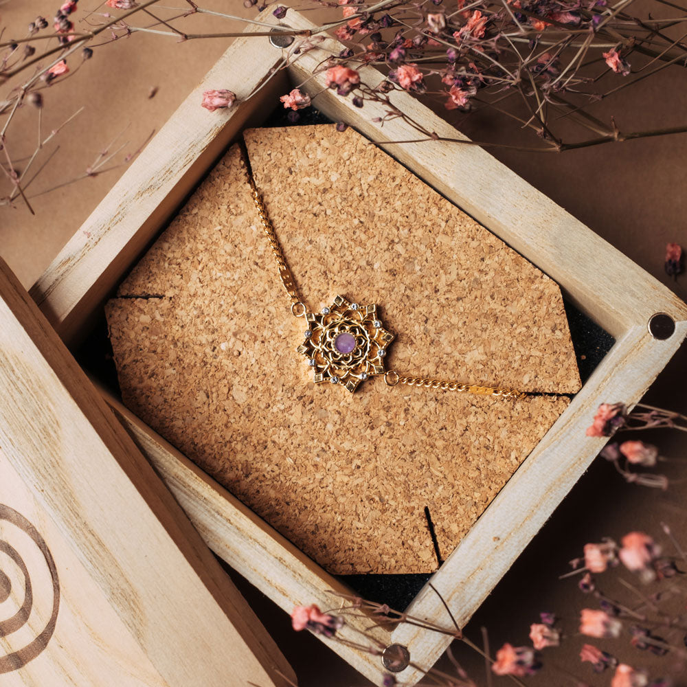 Aphonia Armband mit Schneeflocken Anhänger - Holzkern Modell: Jewelry