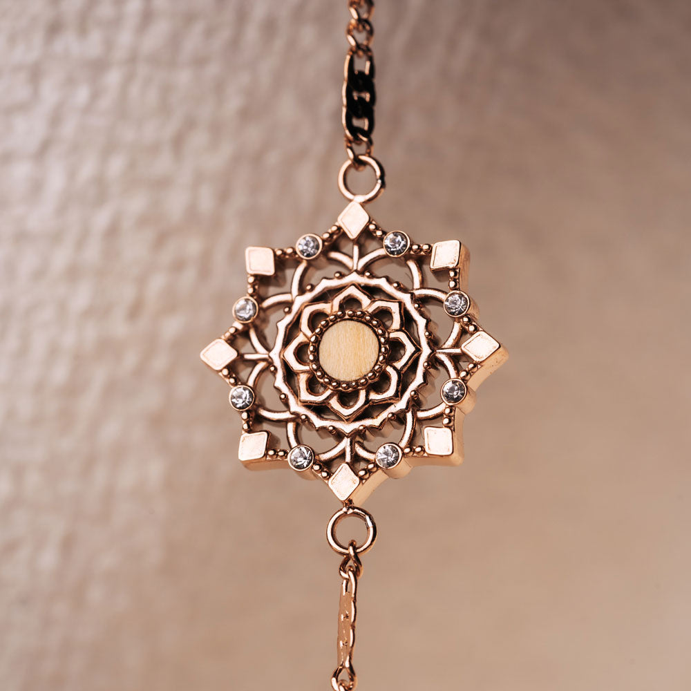 Aphonia Armband mit Schneeflocken Anhänger - Holzkern Modell: Jewelry