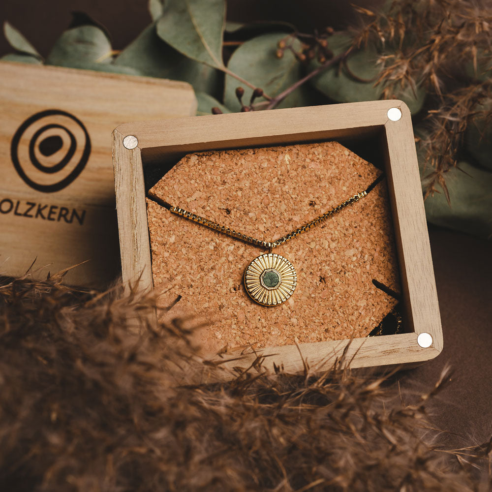 Stencil Halskette mit rundem Anhänger - Holzkern Modell: Jewelry