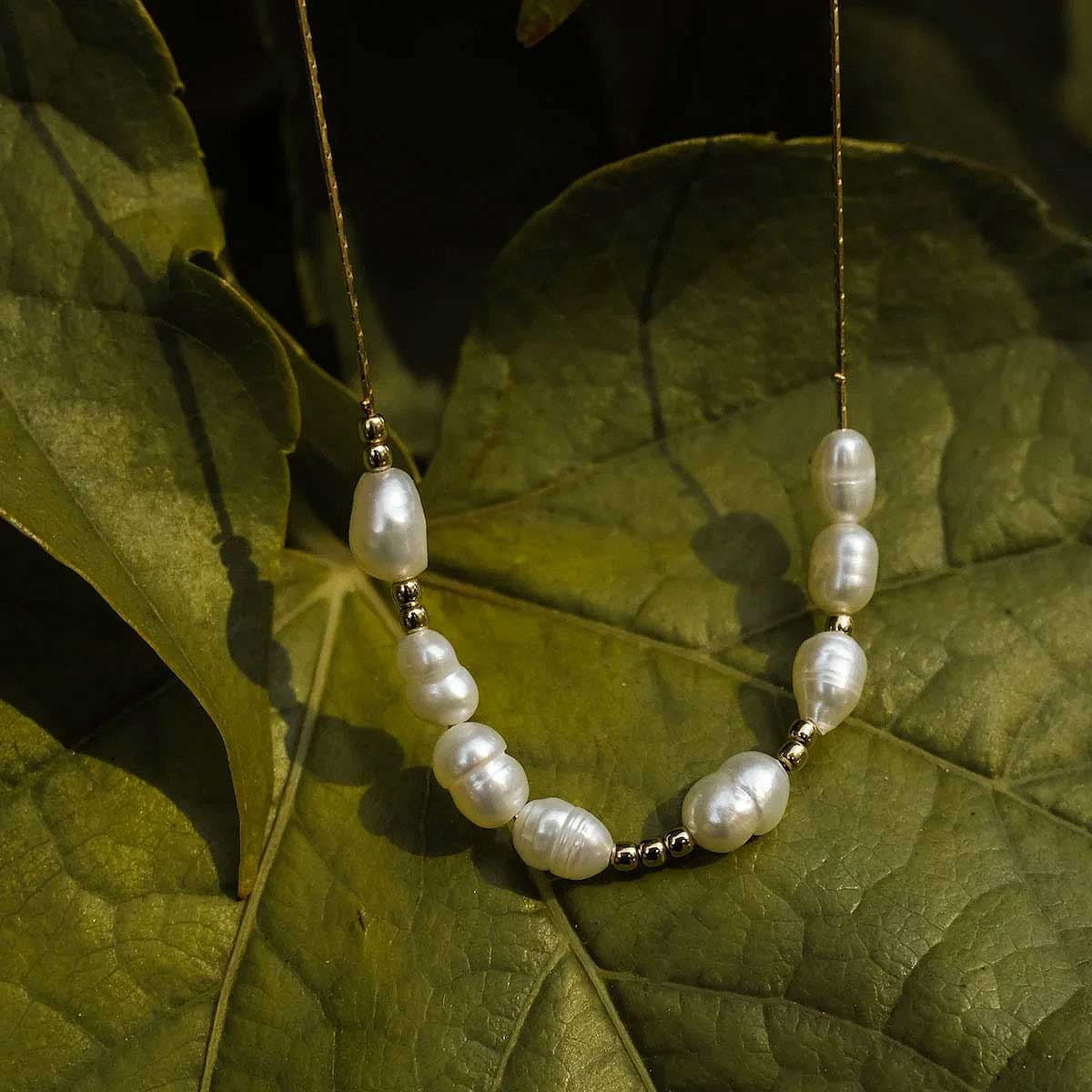 Familytie Halskette (Perle/Gold) Filigrane Halskette mit Perlen Anhänger - Holzkern Modell: Jewelry