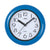 Runde Wanduhr mit blauem Gehäuse, schwarzem Rand und weißem Ziffernblatt, arabische Zahlen