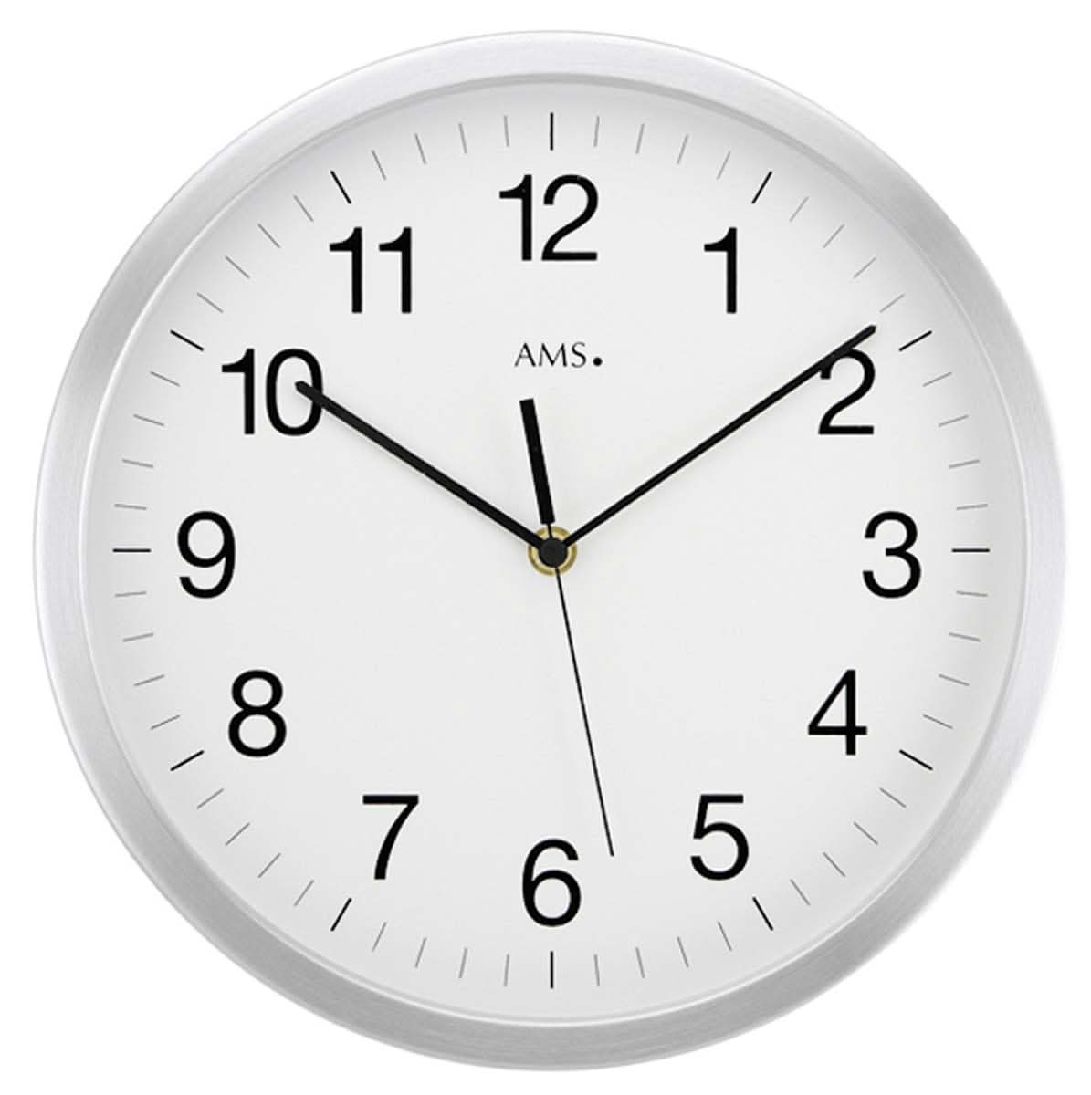 AMS Wall Clock 30x30x5 cm Metal • Radio-Controlled • Modern Design