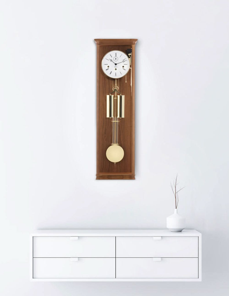 Herle Uhrenanufaktur Wanduhr, Holz, ahagoni, 67c x 29c Herle Uhrenanufaktur Wanduhr, Holz, ahagoni, 67c x 29c