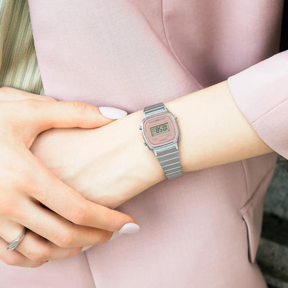 Casio Collection LA670WEA-8AEF Uhr • Edelstahlarmband • Digital