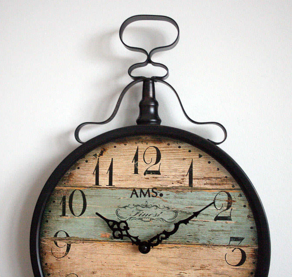 AMS Wanduhr 47x32x6 cm Metall • Geräuschloses Quarzwerk • Modernes Design