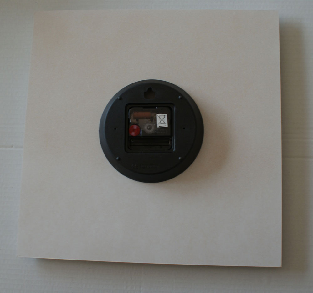 AMS Wanduhr 34x34x4 cm Holz • Modernes Design • Leises Quarzwerk