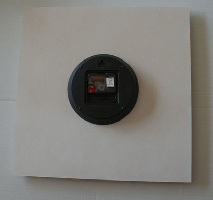 AMS Wanduhr 34x34x4 cm Holz • Modernes Design • Leises Quarzwerk