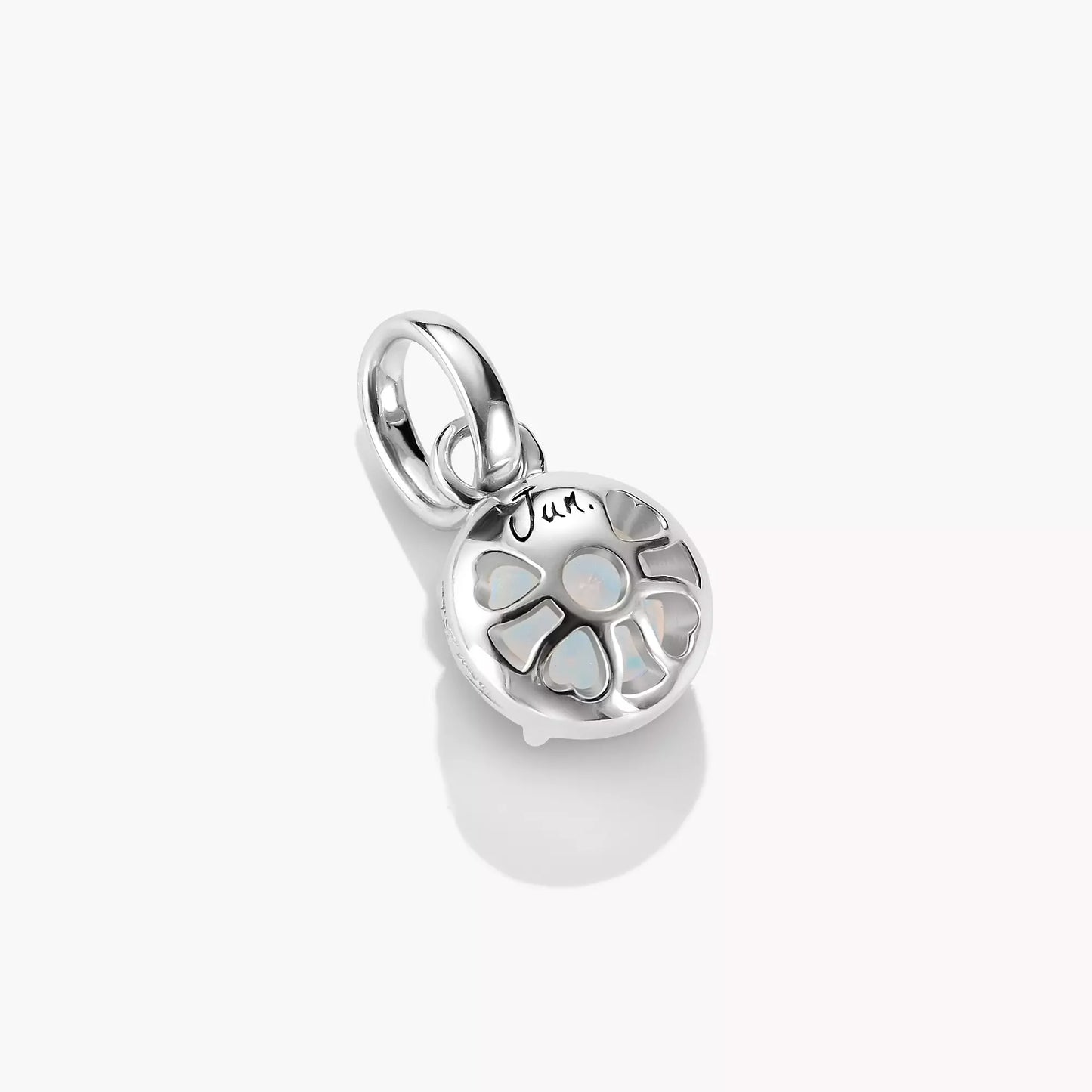 https://www.thomassabo.com/dw/image/v2/AAQY_PRD/on/demandware.static/-/Sites-ts-master-catalog/default/dw80698ab3/product/C/CC/CC1334/CC1334-699-14_a1.webp?sfrm=png&bgcolor=F9F7F5