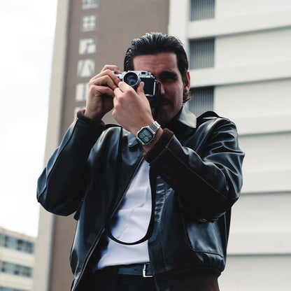 Casio Collection AE-1200WHD-1AVEF Herrenuhr • Kultiges Retro-Design • 10-Jahres-Batterie