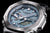 Herrenarmbanduhr mit blauem Zifferblatt, silbernem Gehäuse und glänzenden Indexen
