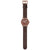 Mondaine Unisex-Uhr am braunen Lederarmband; rundes Zifferblatt, Steg und Befestigungspunkte.