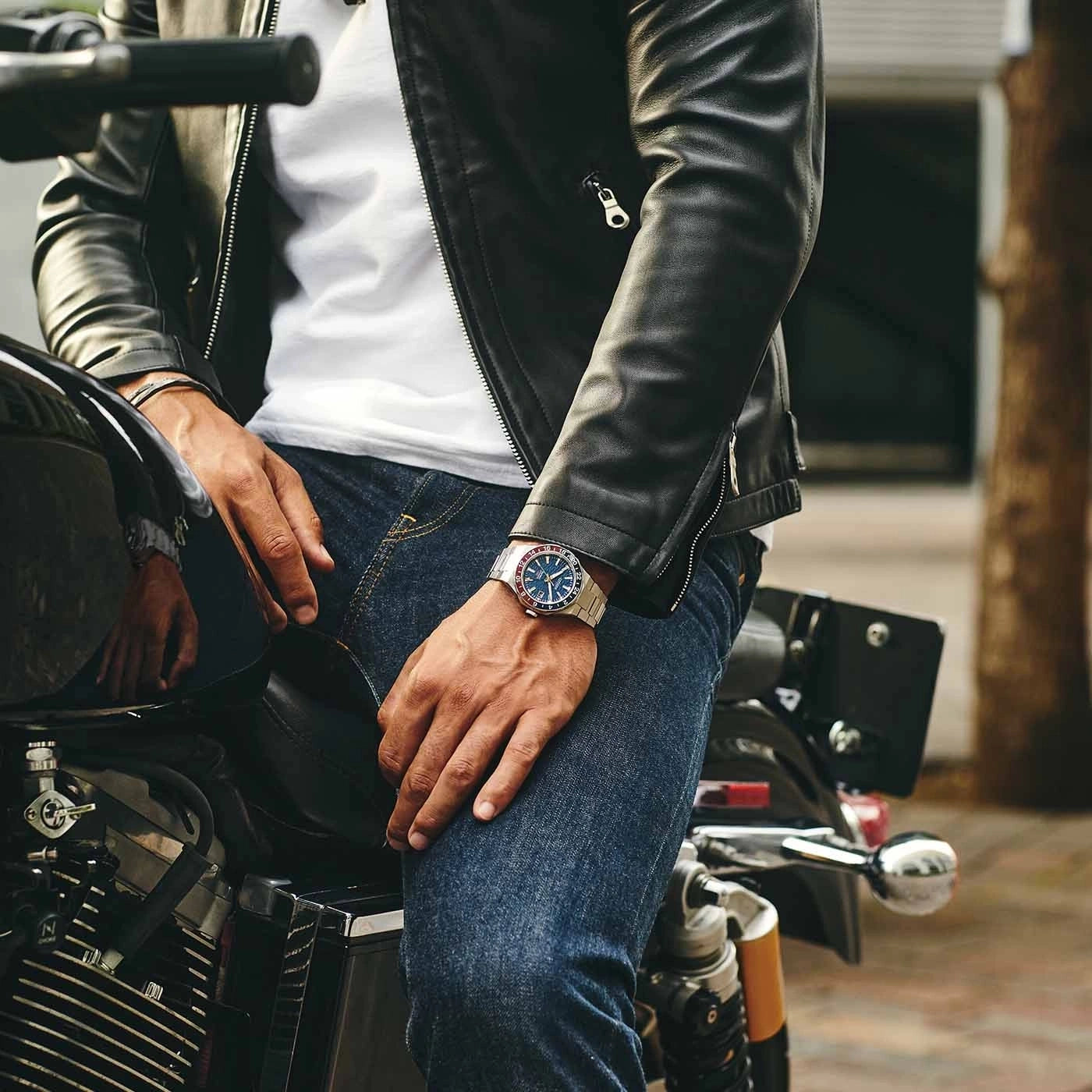 Citizen Series 8 NB6030-59L Uhr • Automatik GMT • Edelstahl