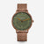 Unisex-Uhr mit rundem Gehäuse, grünem Zifferblatt und braunem Metallgewebearmband.