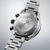 Rückseite der Edelstahl-Herrenarmbanduhr mit Gravur „LIMITED EDITION“, Drückern und Gliederarmband