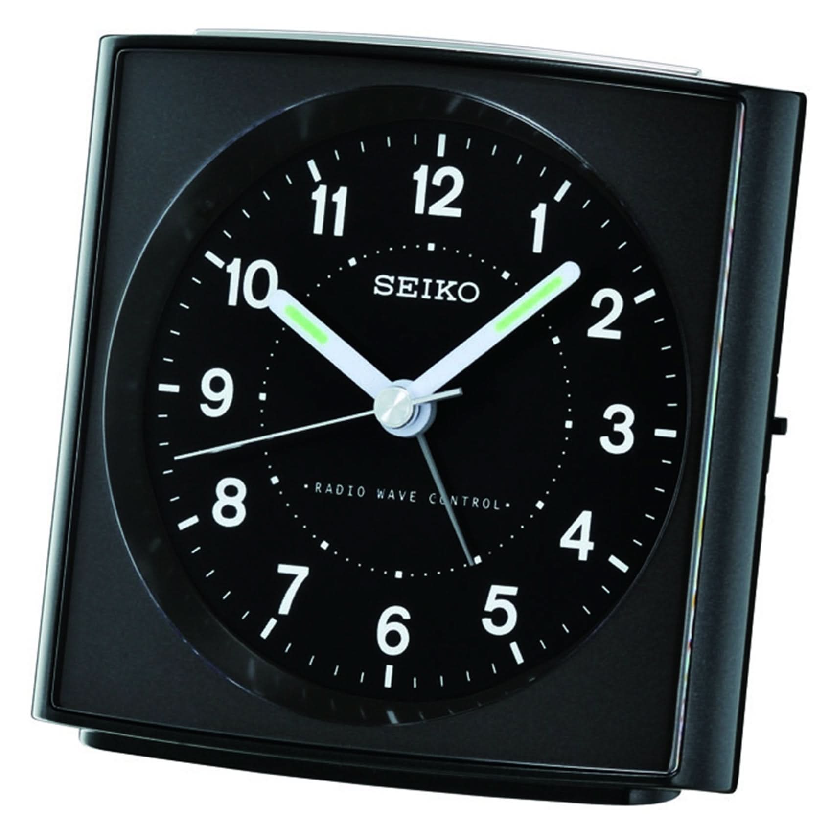 Seiko Funkuhr mit schwarzem Zifferblatt, weißen Leuchtzeigern und Minutenmarken