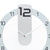 Funk-Wanduhr mit weißem Ziffernblatt, hellblauem Ring, schwarzen 12 und Zeigern