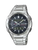 Casio Herrenarmbanduhr mit silberfarbenem Metallarmband, schwarzem Zifferblatt und Datum