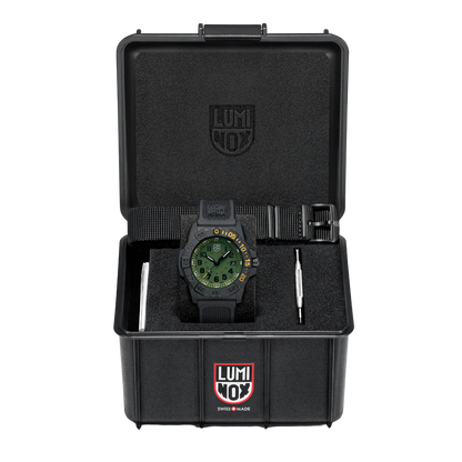 Luminox 3500 Series XS.3517.NSF.SET Herren Uhr • Leuchtet 25 Jahre selbstständig • Robustes CARBONOX™ Gehäuse