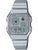 Casio Vintage-Uhr mit silbernem Metallarmband und digitalem Display, blau markiert